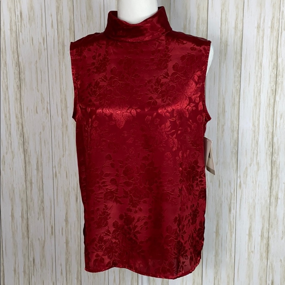 NOTATIONS SLEEVELESS TOP NWT